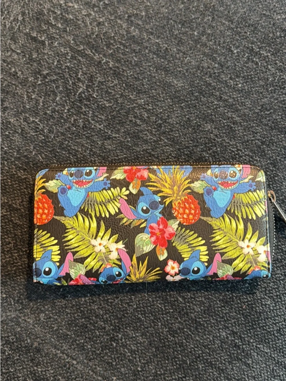 Loungefly disney wallet